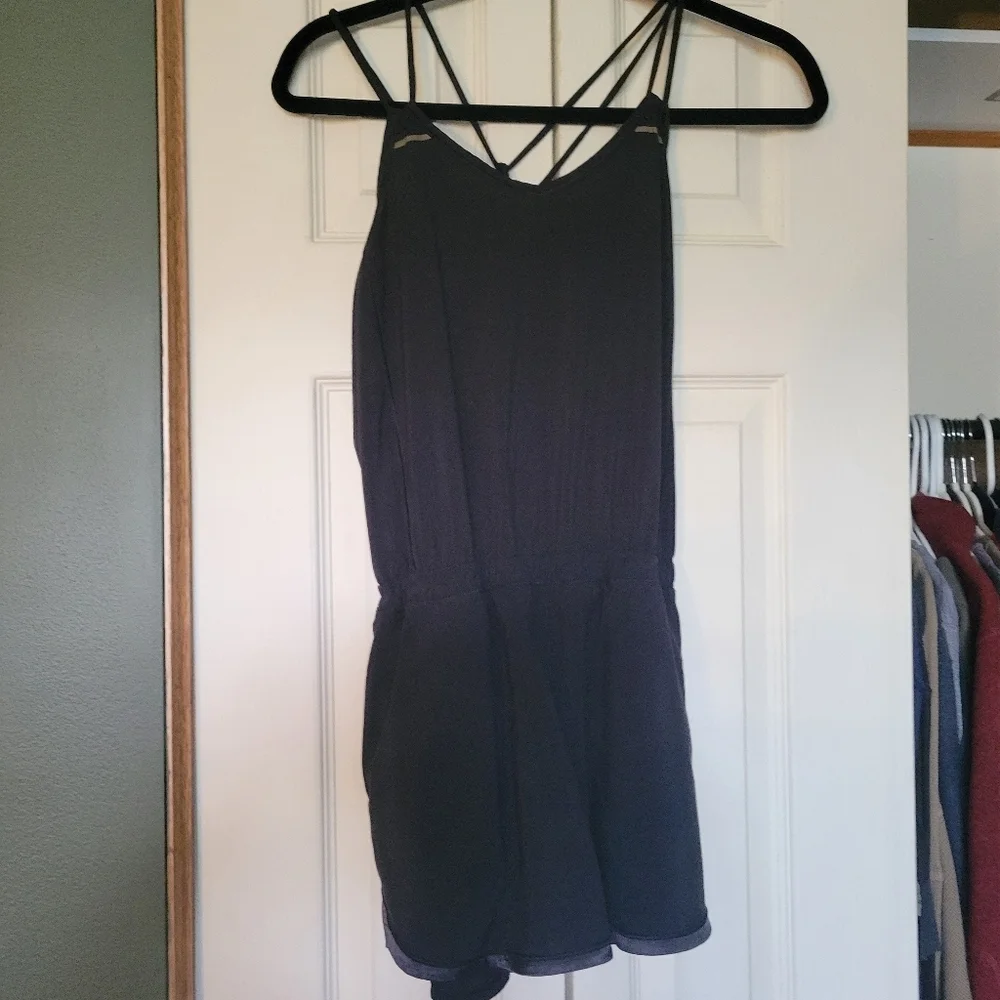 LULULEMON Sweaty Or Not Runsie Black Romper Black Size 4